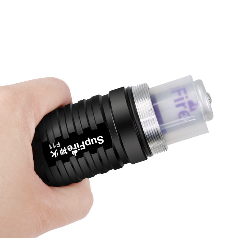 神火F11-T XPE強(qiáng)光戶外防水手電筒圖片1