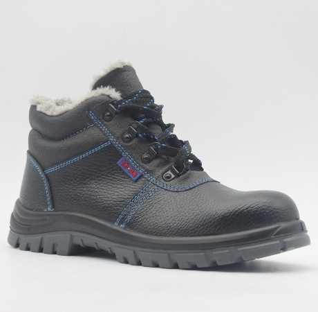 華信吉豹WB331W經(jīng)典安全鞋勞保鞋