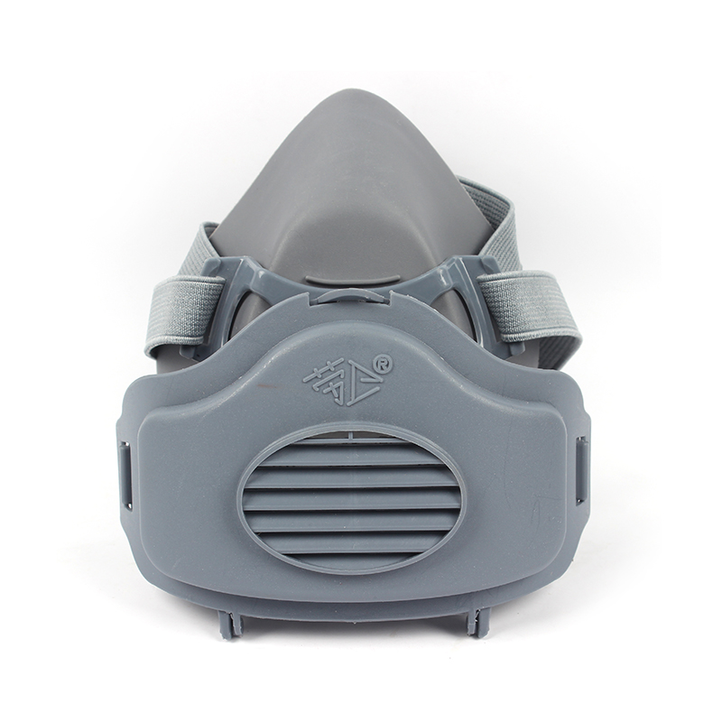 勞衛(wèi)8200單濾盒半面罩防塵面具可以有效的延長(zhǎng)口罩主體的使用壽命; 配合勞衛(wèi)牌8233-39長(zhǎng)型復(fù)合濾芯片使用; 飛濺的環(huán)境下使用不會(huì)影響使用(如開采、研磨等作業(yè)); 口罩主體造型美觀、佩戴舒適、氣密性好、質(zhì)量輕、死腔小、視野好; 采用橡塑材質(zhì)主體,該材質(zhì)柔軟、質(zhì)量輕、無(wú)異味、對(duì)皮膚無(wú)刺激,物理性能和機(jī)械性能更強(qiáng); 新型濾塵盒用于保護(hù)和固定過(guò)濾材料,材質(zhì)堅(jiān)硬,不易損壞,采用防飛濺設(shè)計(jì),在有拋射沙粒及水滴。 罩體材質(zhì):橡膠 類型:半面具 自帶濾棉防護(hù)級(jí)別:KN95 可更換濾料:8233-39 執(zhí)行標(biāo)準(zhǔn):GB2626-2006 獲得認(rèn)證:中國(guó)LA認(rèn)證 濾盒數(shù)量:?jiǎn)螢V盒 顏色:灰色圖片