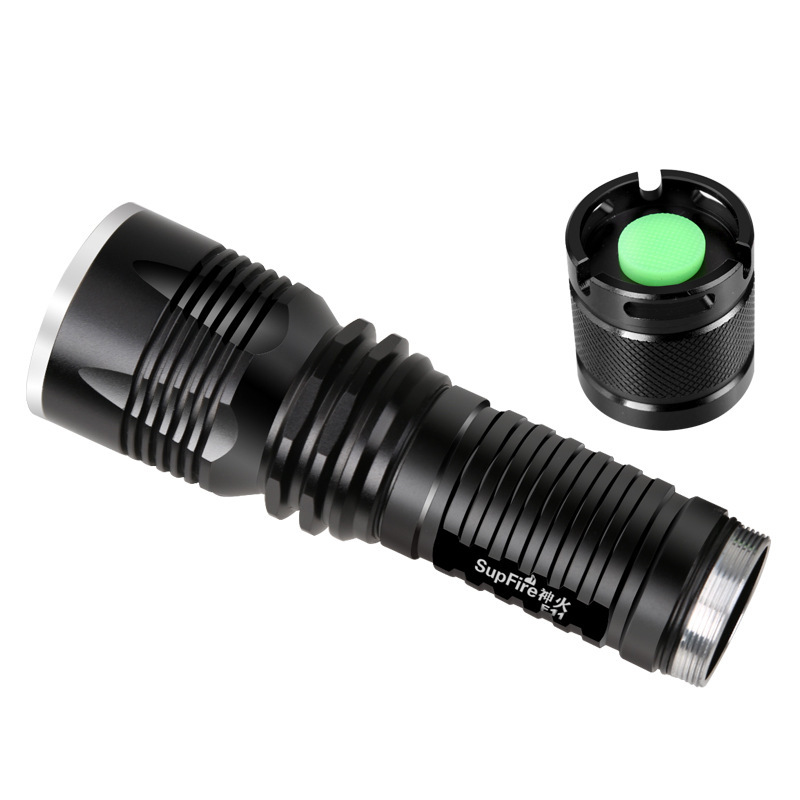 神火F11強(qiáng)光戶外防水手電筒圖片2