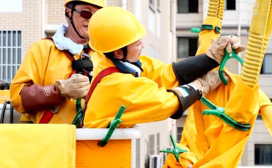 絕緣手套使用前應做哪些檢查