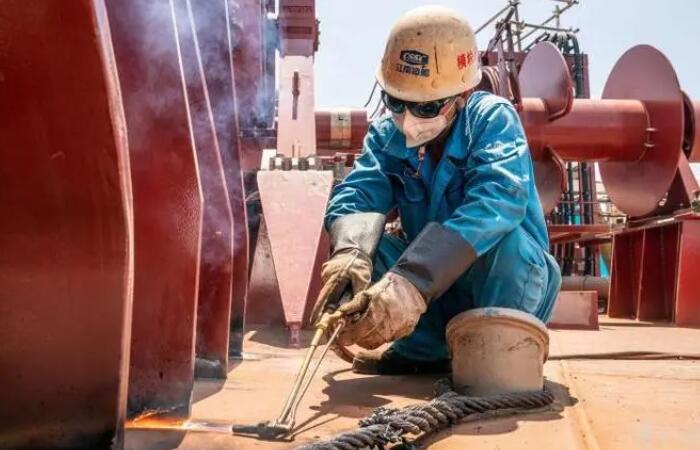 船舶制造業(yè)粉塵危害及防治 造船工人個體安全防護(hù)