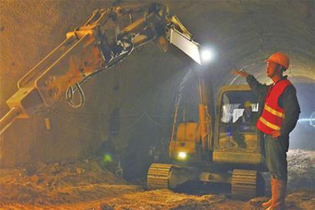 煤礦爆炸事故現(xiàn)場救援圖片