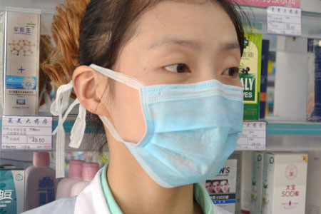 醫藥店銷售的醫用外科口罩佩戴圖片